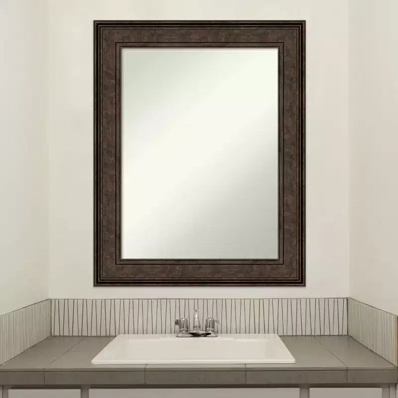 Miroir mural de salle de bain en bronze, 24" x 30", sans biseau - : Rectangulaire, Cadre en polystyrène, Fixation murale