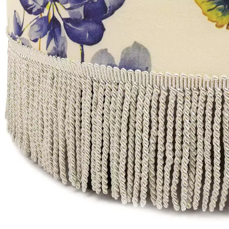 Pouffe d'appoint rond beige à motif floral tropical avec franges à pompons, pouf-repose-pieds vintage pour salon et chambre
